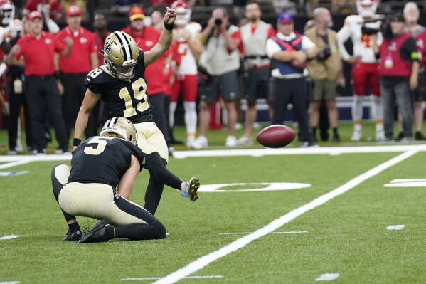 Broncos acquire kicker Lutz from Saints reuniting him with Payton